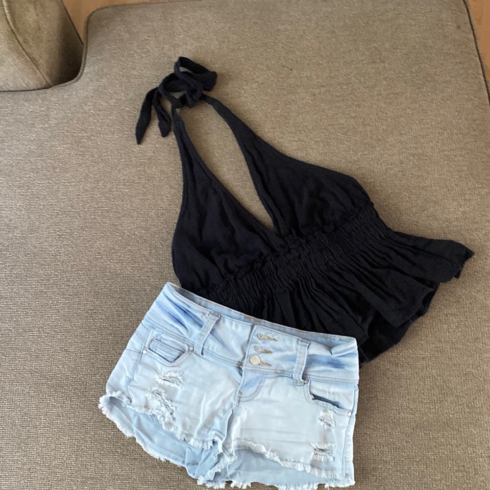 Low rose jean shorts. Size 0